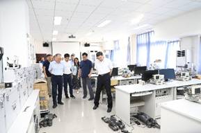 北京交通大學(xué)機(jī)械工程國(guó)家級(jí)實(shí)驗(yàn)教學(xué)示范中心教學(xué)指導(dǎo)委員會(huì)委員聘任儀式暨人才培養(yǎng)咨詢研討會(huì)召開